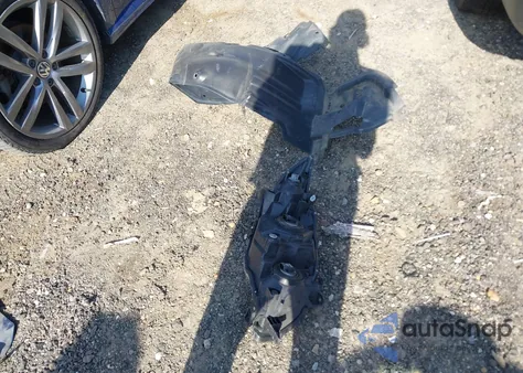 2010 Toyota Corolla S z USA, uszkodzony, nr VIN 1NXBU4EE3AZ206461